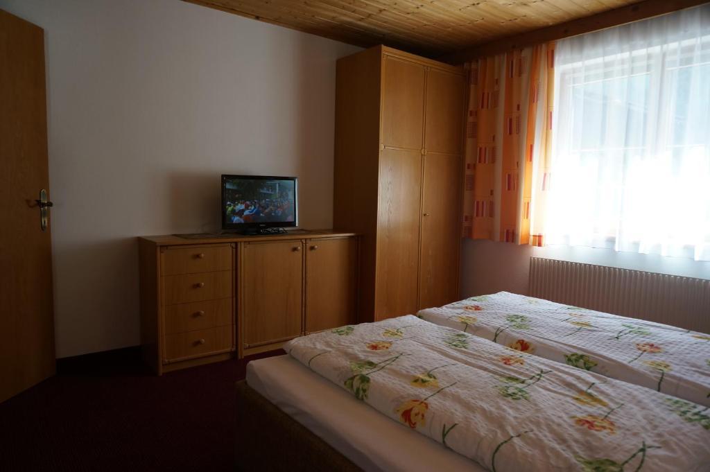 Hotel Haus Birgit Pettneu am Arlberg Camera foto